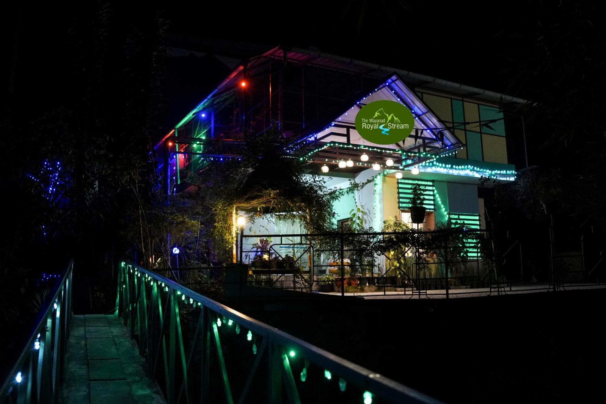 Bed and Breakfast Wayanad Royal Stream à Kalpatta Extérieur photo