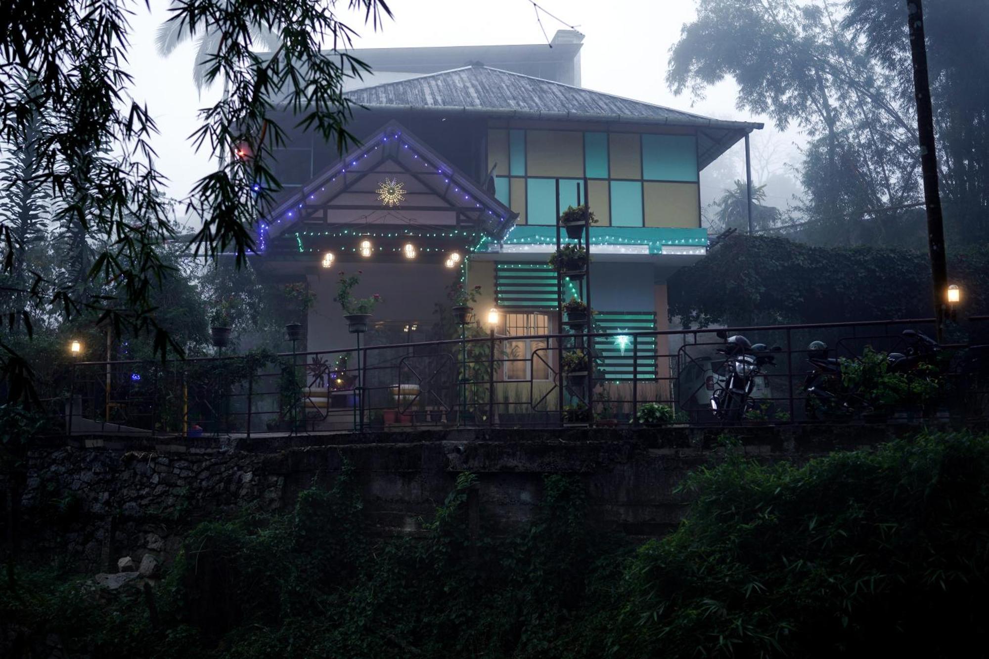 Bed and Breakfast Wayanad Royal Stream à Kalpatta Extérieur photo