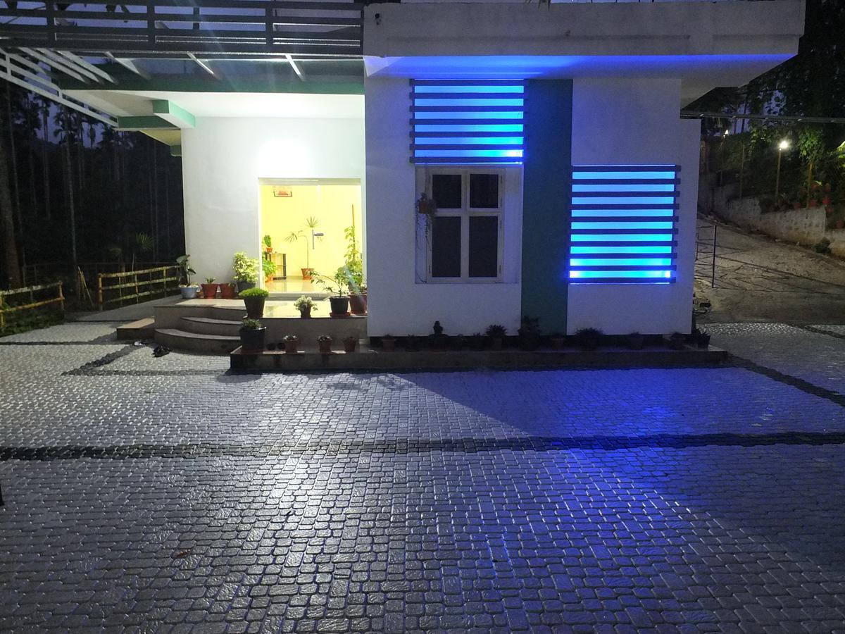 Bed and Breakfast Wayanad Royal Stream à Kalpatta Extérieur photo
